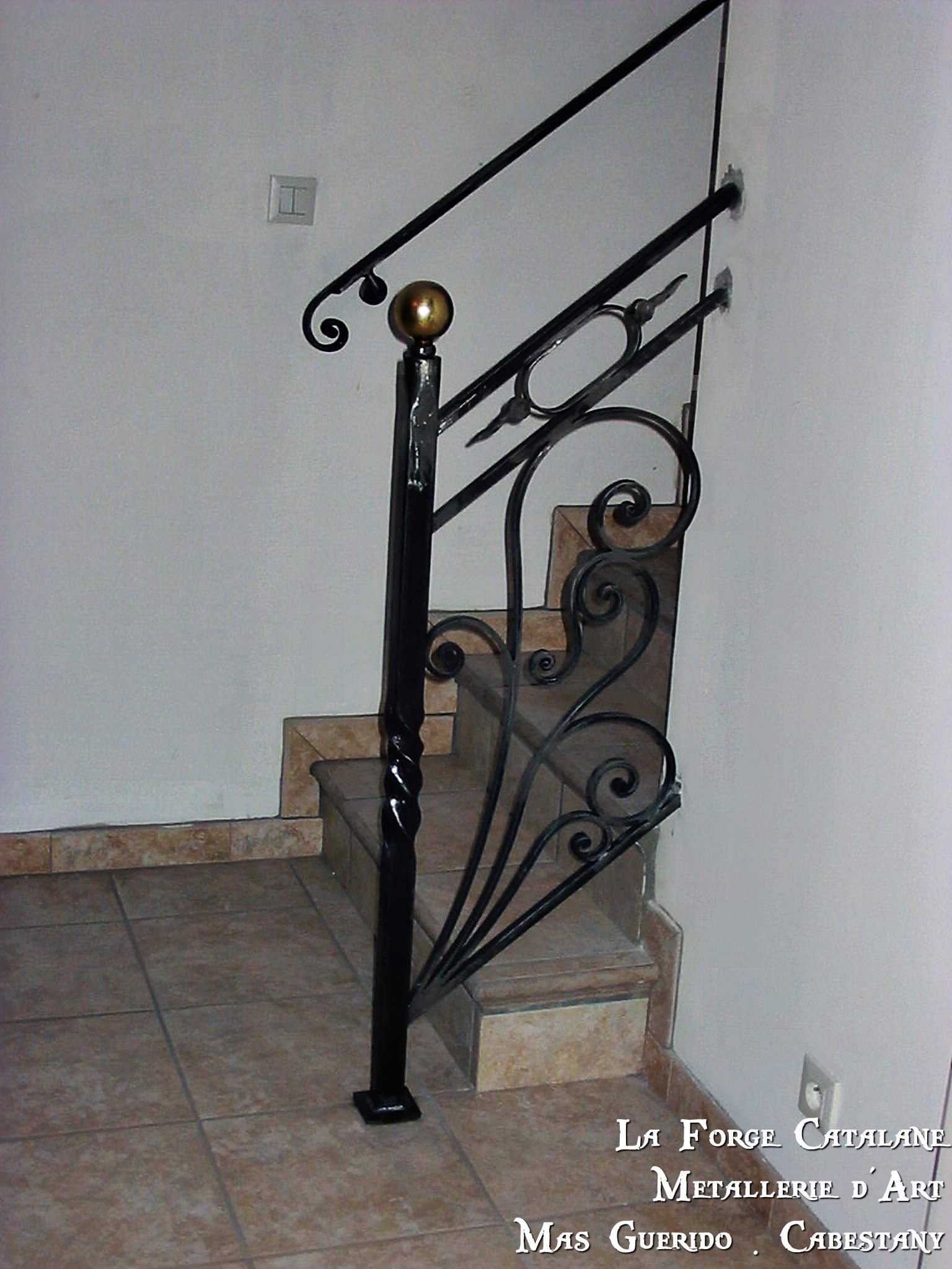 rampant boule torsade volutes ouvrage forge catalane.jpg